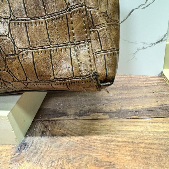 Relic Faux Alligator Shoulder Handbag Purse Brown Double Handle - Picture 4 of 16